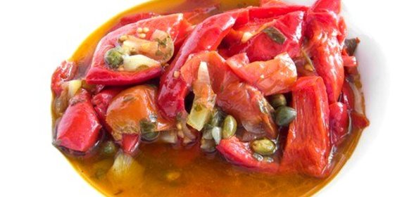 Сладкие перцы на гриле с каперсами