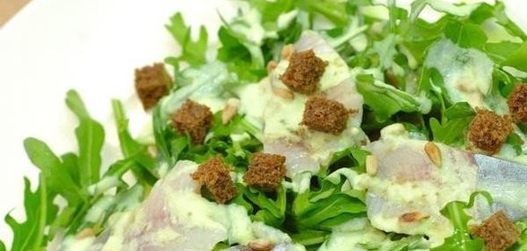 Салат со слабосоленой норвежской сельдью