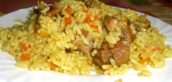 Рассыпчатый плов из свинины