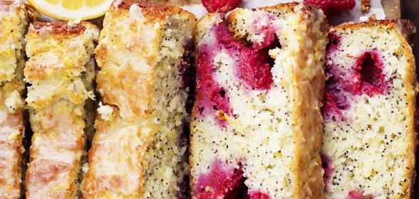Лимонный кекс с малиной и маком