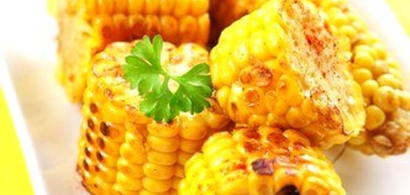 Кукуруза на гриле с острым лаймовым маслом