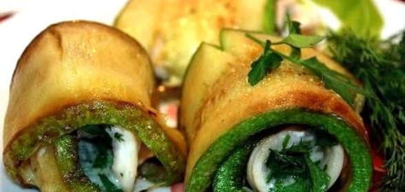 Рулетики из кабачков с сыром