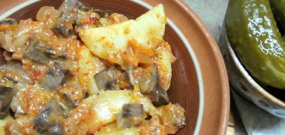 Свиные почки в сметане с картофелем