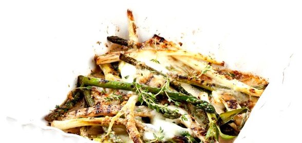 Гратен из порея со спаржей и моцареллой Unagrande