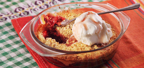 Крамбл с клубникой