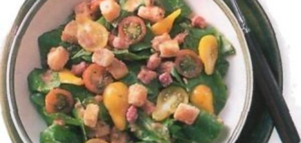 Салат панцанелла с томатной заправкой