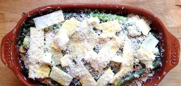 Гратен из спаржи с сыром