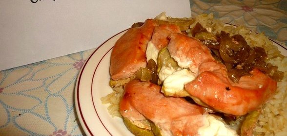 Румяная курочка с кабачком