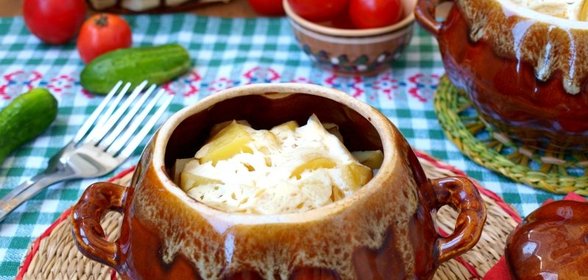 Свинина запечённая в горшочках с грибами и картофелем
