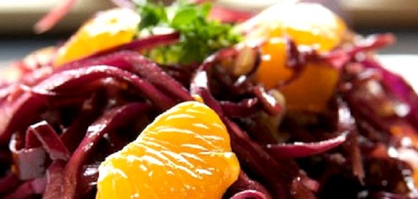 Свекольный салат с мандаринами