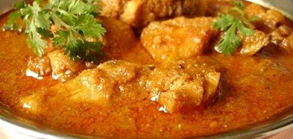 Курица карри с перцем чили