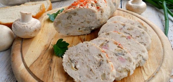 Колбаса куриная с шампиньонами