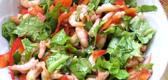 Овощной салат с морепродуктами