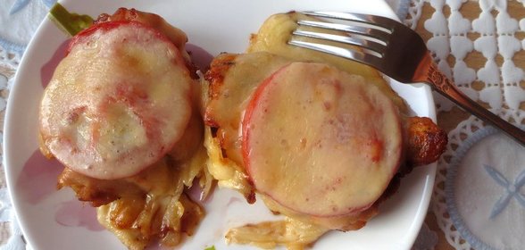 Куриные бедра под сыром
