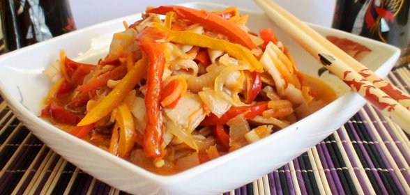 Кальмары с овощами по- корейски