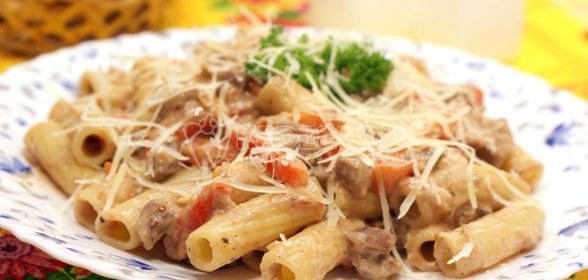 Фруктовый салат с арбузом и дыней