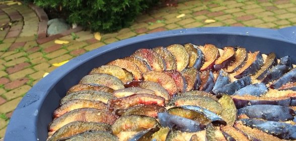 Сливовый пирог на пиве