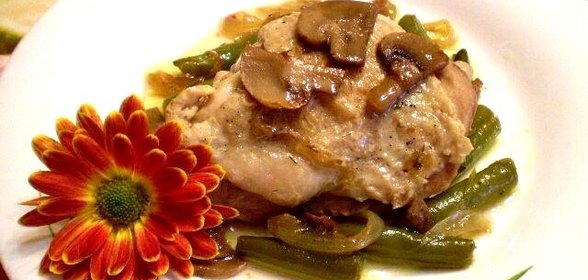 Курятина с грибами и фасолью