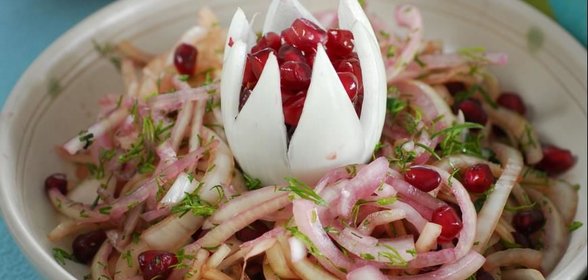 Салат из лука и граната