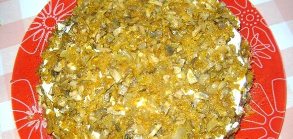 Печеночный торт с шампиньонами
