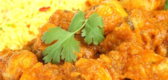 Курица в сливочном соусе карри с ананасом