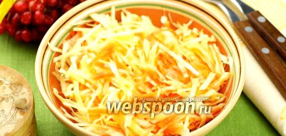 Салат с капустой, дайконом и морковью