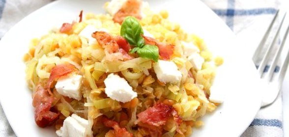 Салат из чечевицы с луком
