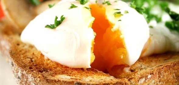 Яйца пашот с грибами