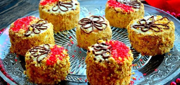 Пирожное Медовая сказка