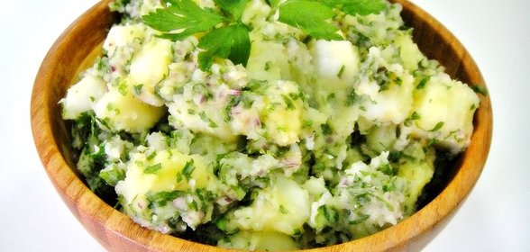 Картофельный салат с луком