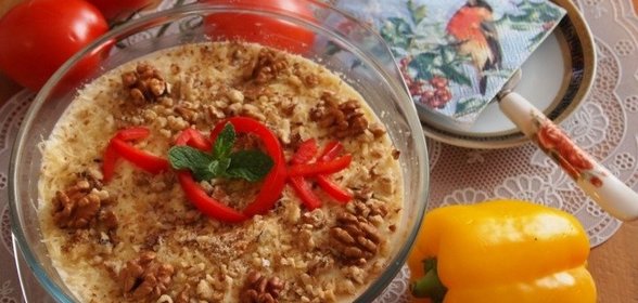 Слоеный салат с баклажанами