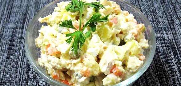 Оливье с куриным мясом