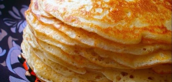 Традиционные Красные блины на топленом молоке