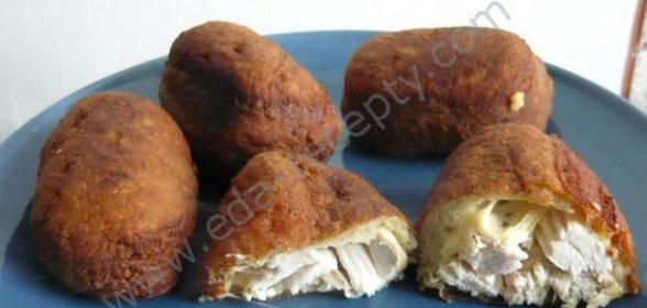 Пирожки с начинкой из курицы с сыром