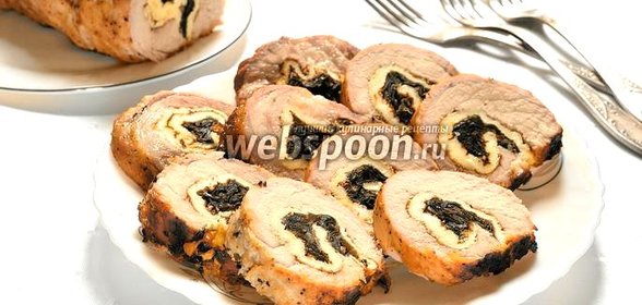 Мясной рулет с морской капустой