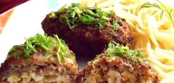 Зразы с яйцом и луком