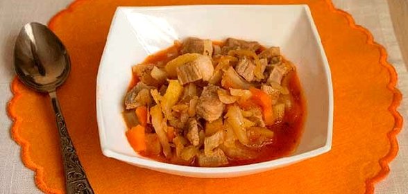 Овощное рагу с мясом и картошкой