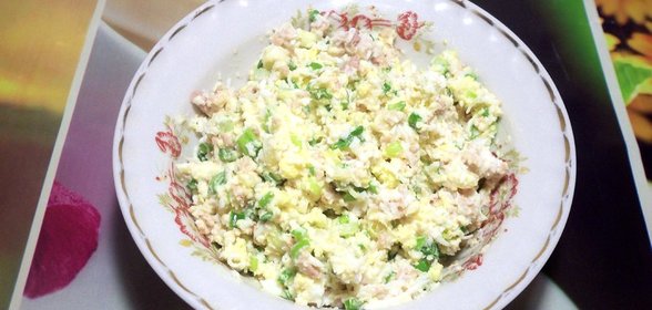 Салат из печени трески