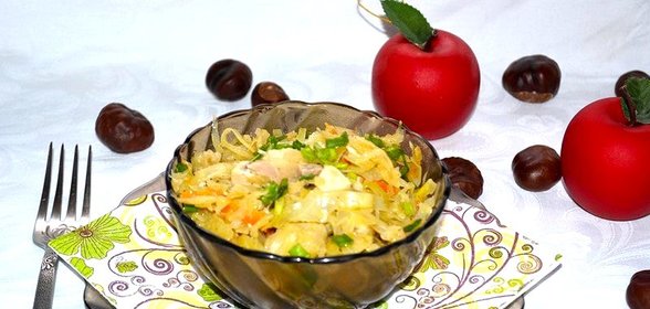 Тушеная капуста с отварной курицей