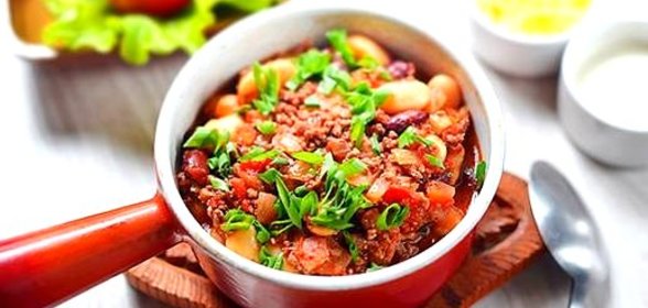 Техасское чили с говядиной и бобовыми