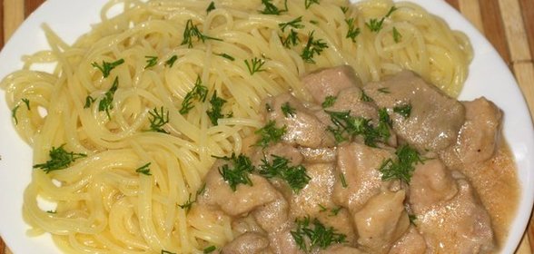 Гуляш из говядины со сливками