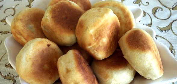 Жареные пирожки с капустой из бездрожжевого теста