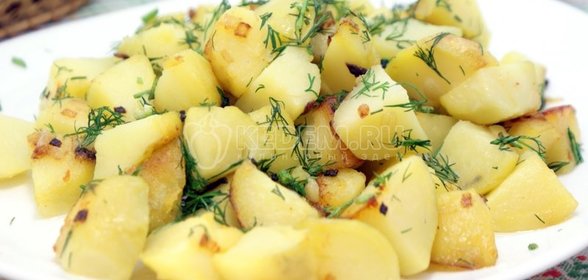 Салат из курицы с кускусом и зернами граната