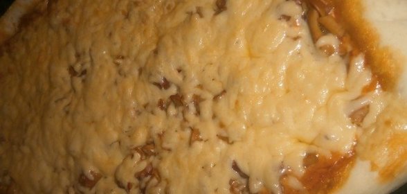 Пицца с маринованными грибами