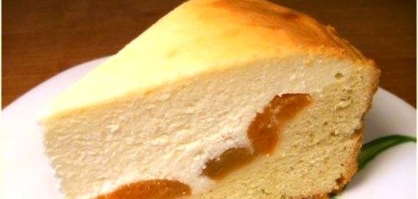 Пирог с творогом и абрикосами