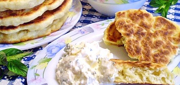 Лепешки с творогом диетические