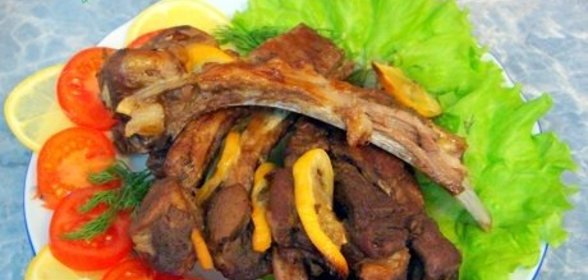 Бараньи ребрышки, запеченные с лимоном