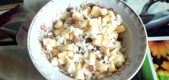 Сладкий рис с яблоками