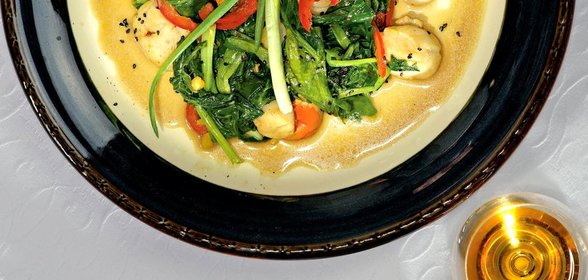 Морские гребешки с овощами