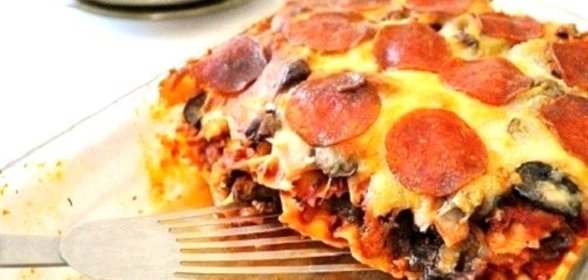 Лазанья с колбасой и сыром